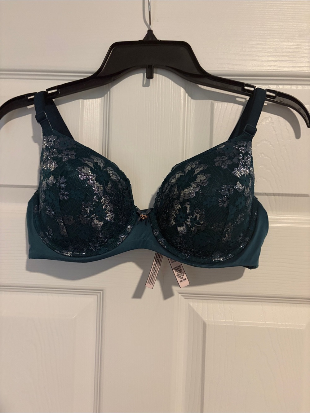 LIKE NEW Victoria's Secret Body Lace Underwire Bra with Silver Floral Accents